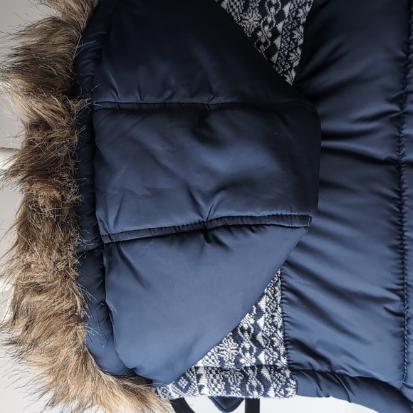 Tokyo Laundry Puffer Vest, faux fur Hood, size UK10 (medium, size 6-8 US) - Picture 7 of 7